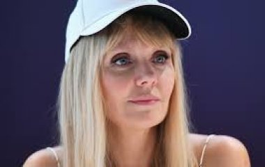 Певица Валерия получила травму на отдыхе в Дубае