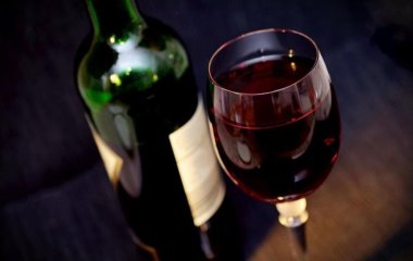Названо ще одну небезпеку частого вживання алкоголю