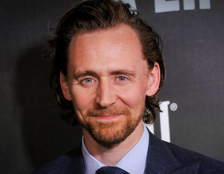 Официальный выход: звезда Marvel Том Хиддлстон представил публике новую девушку