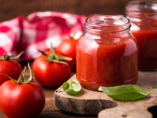 Понравится с первой ложки: рецепт томатного соуса с яблоками