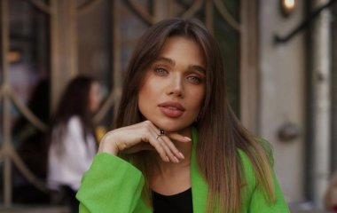 Саша Бо со слезами на глазах рассказала, с каким трудностями столкнулась во время материнства