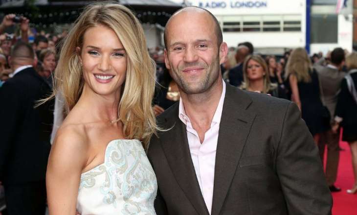 Звездные родители Джейсон Стэтхем и Рози Хантингтон-Уайтли  наконец-то рассекретились