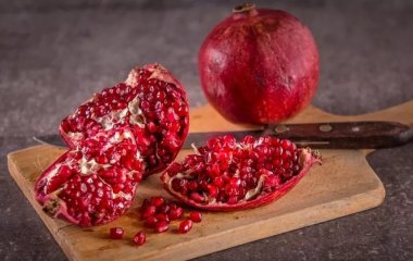 Источник здоровья и молодости: диетолог рассказала о пользе гранатового сока