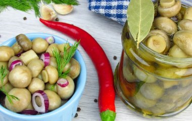 Швидкий рецепт: мариновані печериці по-корейськи — вже за годину можна на стіл