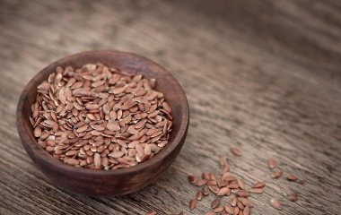 Чи можна їсти насіння льону щодня: яка користь від вживання цього популярного суперфуду