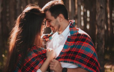 Мужчины хотят, чтобы женщины указывали на мужскую значимость
