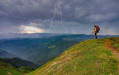 Что делать во время грозы, чтобы избежать удара молнией