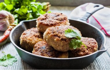 Мясные домашние котлеты: классический рецепт