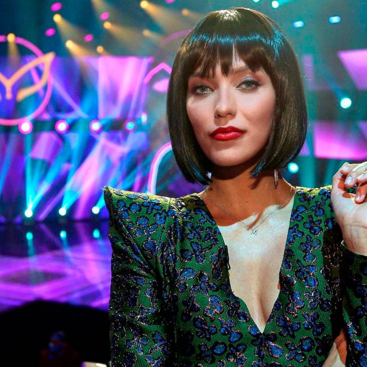 «Когда не повезло с предками»: Регину Тодоренко осудили за фото с высунутым языком