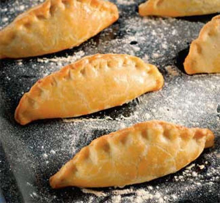 Закусочные ватрушки с картофелем и овощами