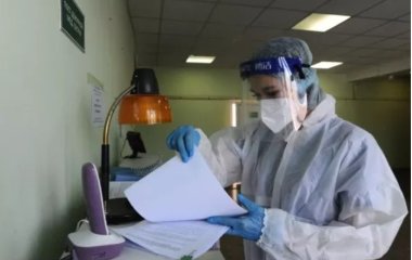 Кардіолог назвав сім ознак, що вказують на серйозні проблеми із серцем після COVID-19