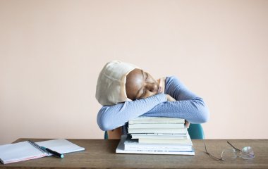 Быть активным в течение дня: как преодолеть сонливость