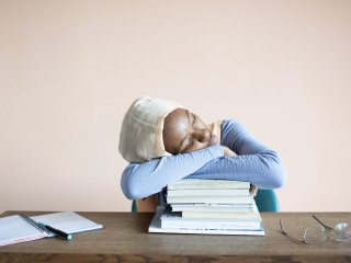 Быть активным в течение дня: как преодолеть сонливость