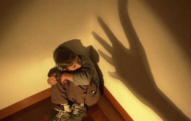 Токсичные методы воспитания, которые многие родители до сих пор применяют к детям