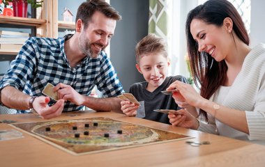 Как выбрать настольную игру для всей семьи – обзор от Color-it