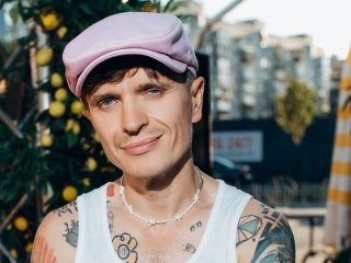 Анатолій Анатоліч розсекретив свої доходи під час війни та назвав ціну за проведення весілля