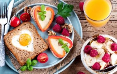 Идеи для завтрака: 2 простых рецепта запеканки и желе от шеф-повара