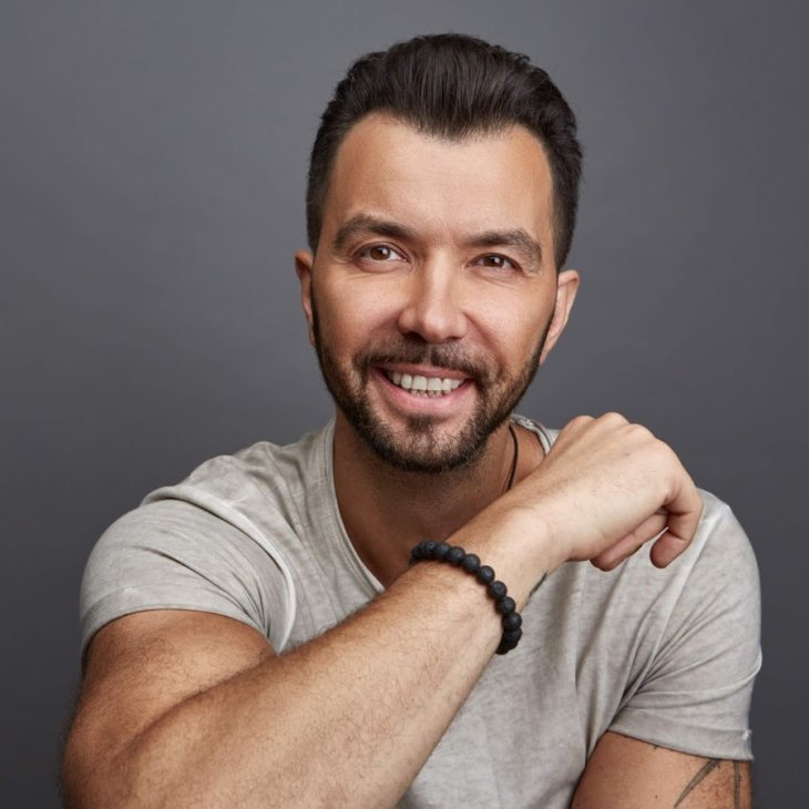 Денис Клявер рассказал, как учился в школе