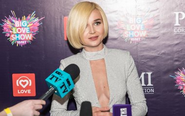 Полина Гагарина ищет талантливых поклонников