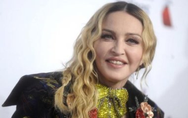 Мадонна на своем концерте подняла украинский флаг (фото)