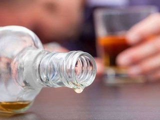 Вчені назвали групу крові, за наявності якої заборонено пити алкоголь
