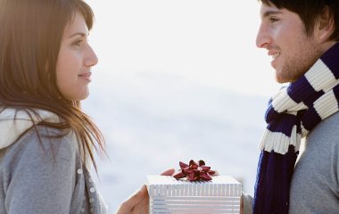 Что нельзя дарить любимому мужчине на 14 февраля?