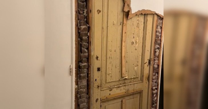 Таємні замуровані двері у старому будинку: що за ними виявили нові власники