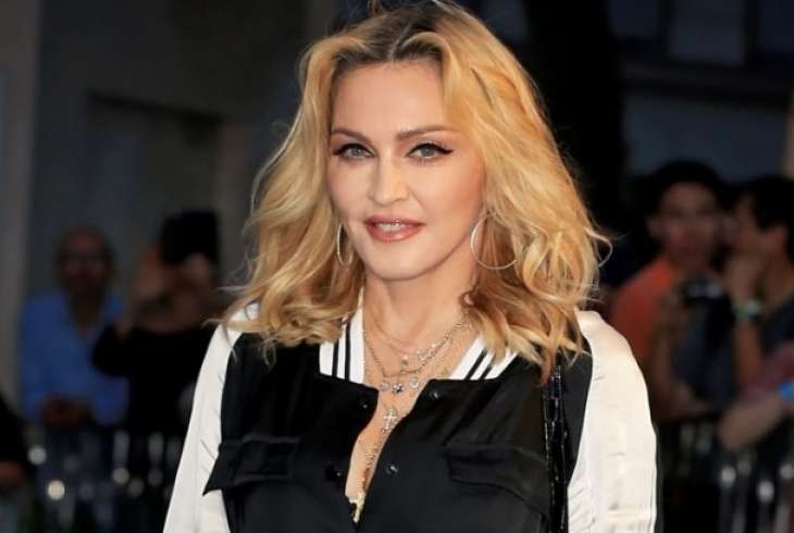 Мадонна закрутила роман с замужней моделью 