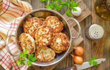 Які котлети не потребують панірування, а які обов'язково