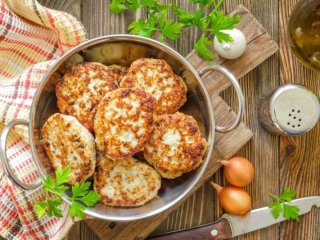 Які котлети не потребують панірування, а які обов'язково