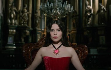 Кристина Соловий ответила на критику ее нового клипа с Жаданом, который они сняли в церкви