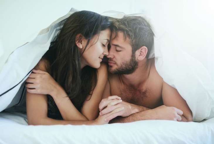 10 вещей, которые мужчины на самом деле хотят в постели, а мы и не подозревали