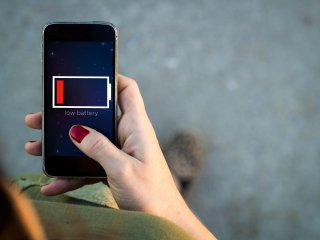 Скільки годин на день можна користуватися смартфоном, щоб не нашкодити очам