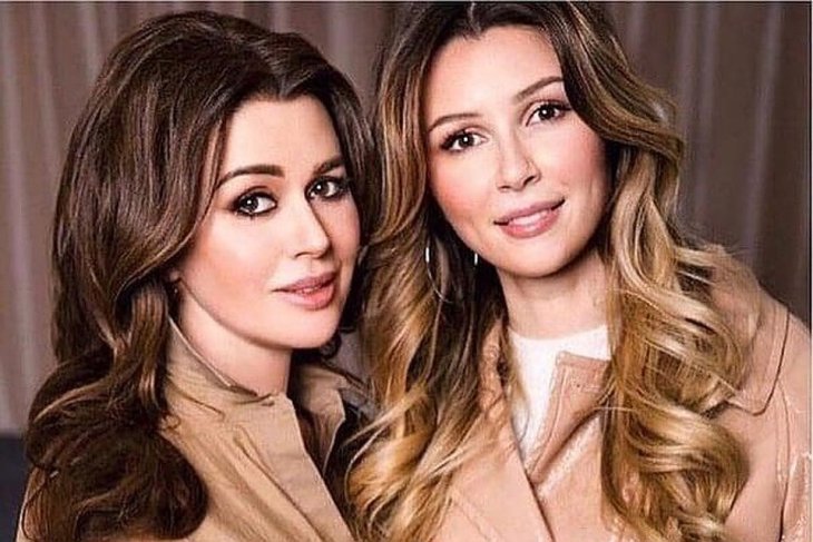 Анна Заворотнюк отказалась от Америки и богатых поклонников, чтобы ухаживать за больной мамой