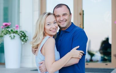 Жена Виктора Павлика ответила на слухи о том, что певец оставил онкобольного сына перед его смертью