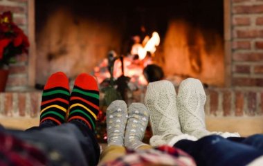 Медики рассказали, на какие болезни указывают холодные ноги