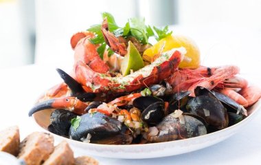 Ці морепродукти українці обожнюють — а довгожителі їх ніколи не торкаються: п’ять найнебезпечніших для здоров’я