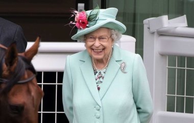 Елизавета II сцепилась с сыном из-за мертвой принцессы Дианы