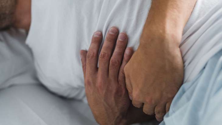 Онкологи назвали пять признаков рака желудочно-кишечного тракта