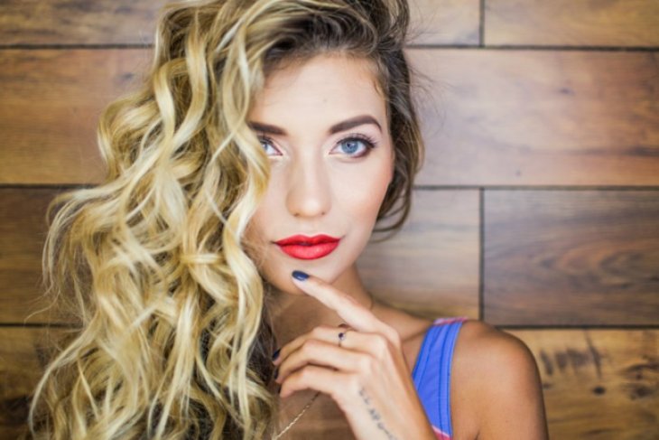 Регина Тодоренко опубликовала новое фото с супругом