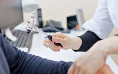 Лікар-невролог розповів, що таке відбитий біль