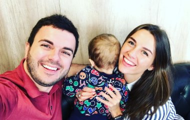 Григорий Решетник ходит с супругой на шопинг