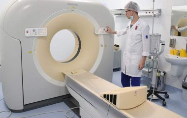 Вчені зі США розповіли про причини раку легень у некурців