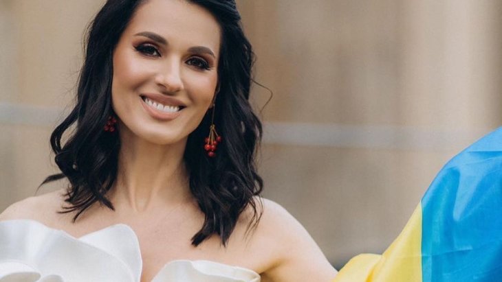 Мария Ефросинина в лосинах показала стройные формы