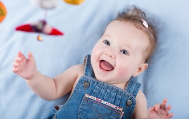 Развивающие игры и малыш первого месяца жизни
