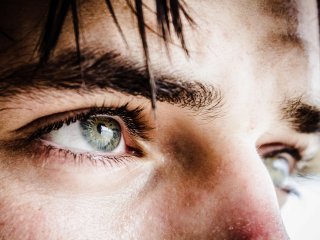 Медики пояснили, як визначити нестачу вітаміну В1 за рухом очей
