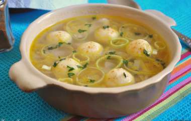 Суп с сырными клёцками