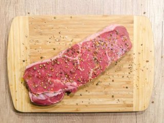 Продукты, которые повышают риск инсульта: в списке два вида мяса
