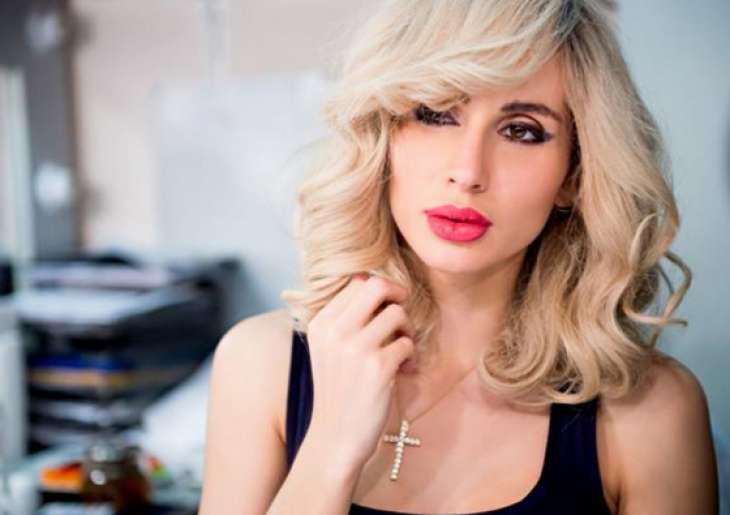 Світлана Лобода приміряла стильний образ
