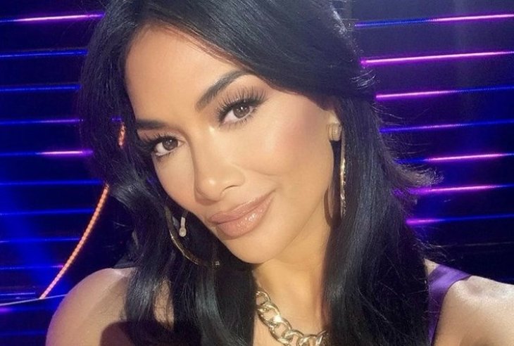 «Идеальное тело»: 42-летняя Шерзингер в бикини свела фанатов с ума